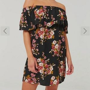 NWT Off the shoulder mini dress